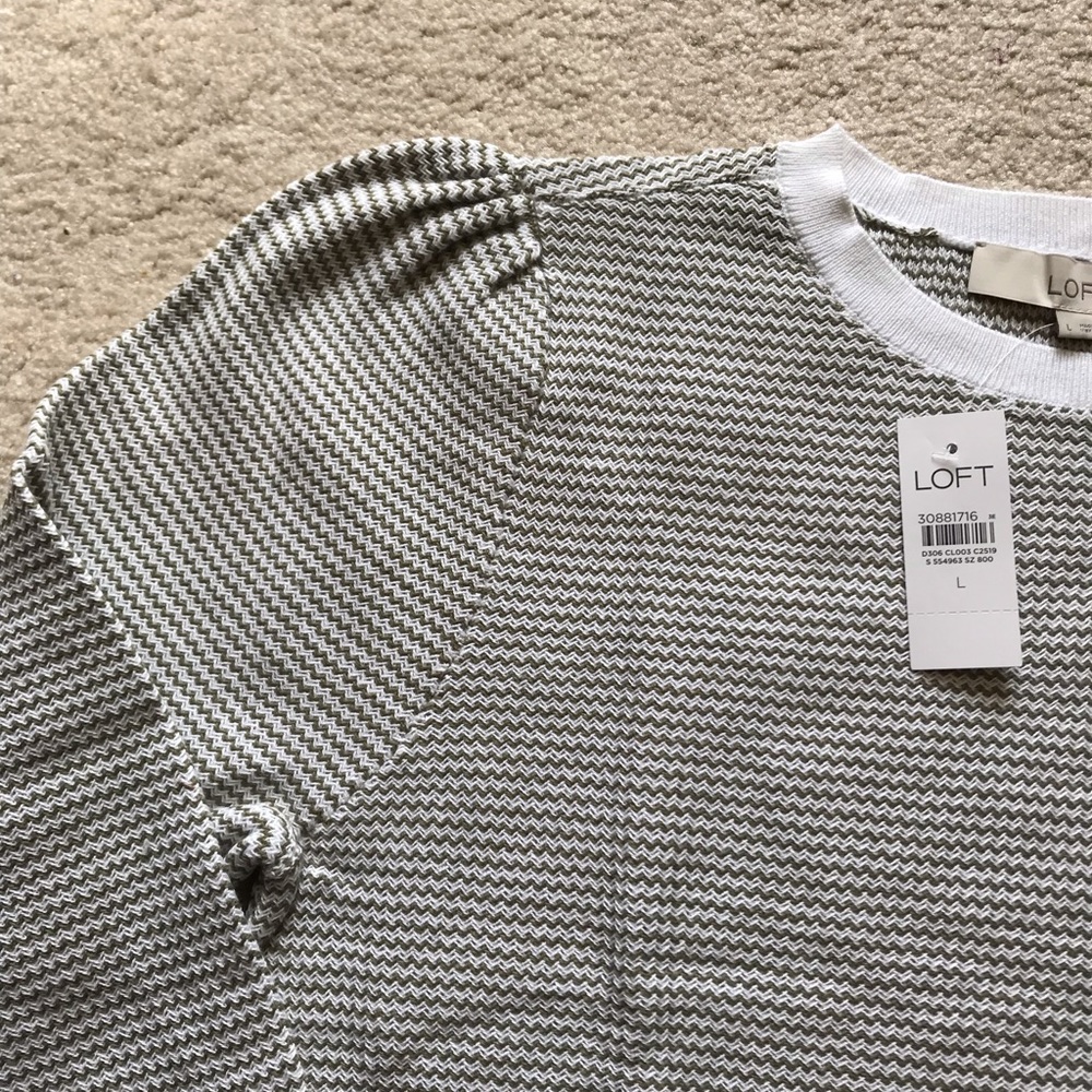 LOFT Puff Sleeve Sweater - Picture 3 of 5